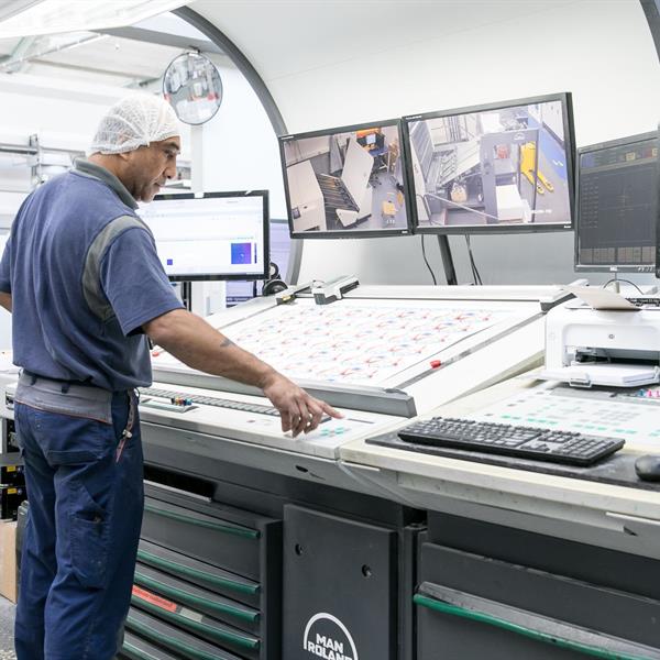 Our team is ready to make the best packaging for you.